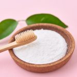 Tout ce que vous devez savoir sur le bicarbonate de soude pour vos dents : Un guide complet pour un sourire éclatant