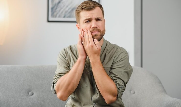 Douleur de dent que faire : Tout ce que t’as besoin de savoir pour arrêter de souffrir
