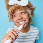 Comment garder tes dents éclatantes avec les brossettes interdentaires Inava ?