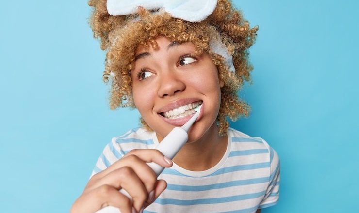Comment garder tes dents éclatantes avec les brossettes interdentaires Inava ?