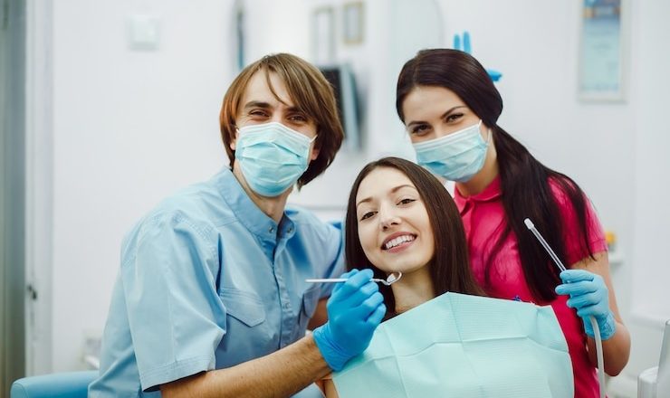 T’as besoin d’un dentiste sans te ruiner ? Découvre tout sur le dentiste mutualiste