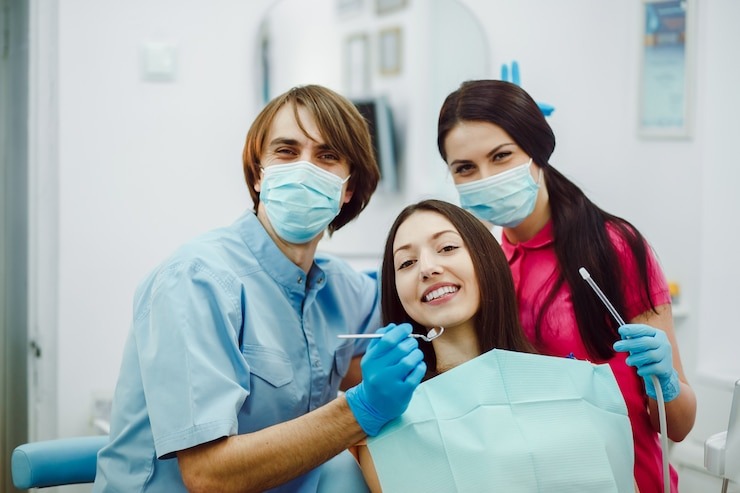 T’as besoin d’un dentiste sans te ruiner ? Découvre tout sur le dentiste mutualiste