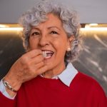 Soulagez votre mal de dents avec des remèdes de grand-mère