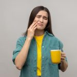Comment soulager un mal de dent : tout ce que vous devez savoir pour dire adieu à la douleur !