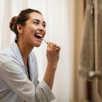 Détartreur dentaire ultrason : Le secret d’un sourire éclatant à la maison ?