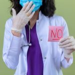 Comment gérer une couronne décollée avec Medident Rescellement : ton guide pour un sourire sans stress