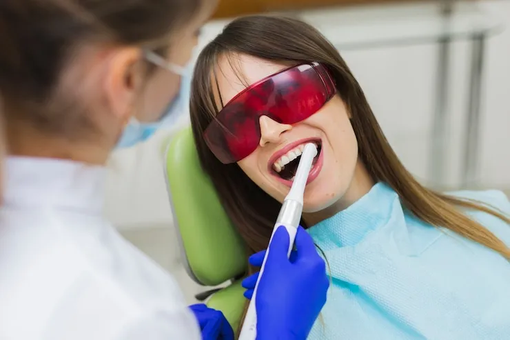 Détartreur Dentaire : Le Secret pour un Sourire au Top Que Tu Doit Absolument Connaître