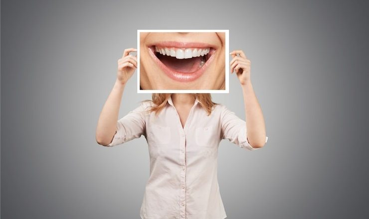 Le meilleur blanchiment dentaire : Comment obtenir un sourire éclatant qui fait tourner les têtes