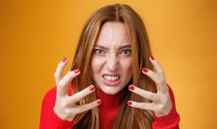 Tout sur la gencive qui fait mal : causes, solutions et astuces