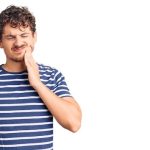 Tout ce que vous devez savoir sur les caries dentaires : symptômes, causes et solutions