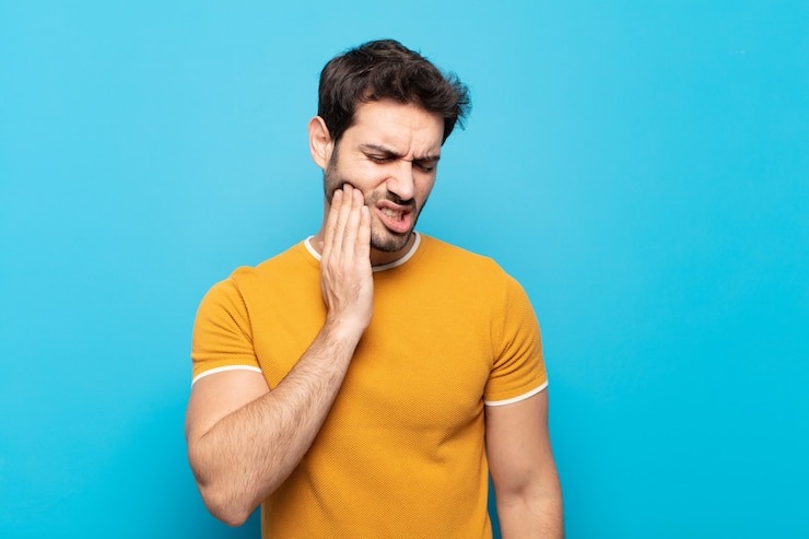 Comment soulager un mal de dent : remèdes maison et astuces qui marchent