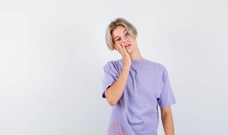 Comment soulager une rage de dent : tous les trucs et astuces pour calmer la douleur vite fait