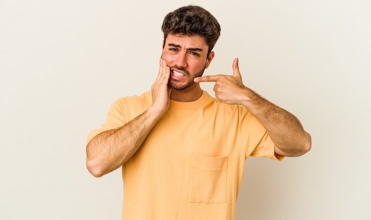 Comment soulager une rage de dents : remèdes et astuces pour vous