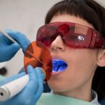 Blanchiment dentaire dentiste prix : Tout ce que vous devez savoir pour un sourire éclatant en 2025 !
