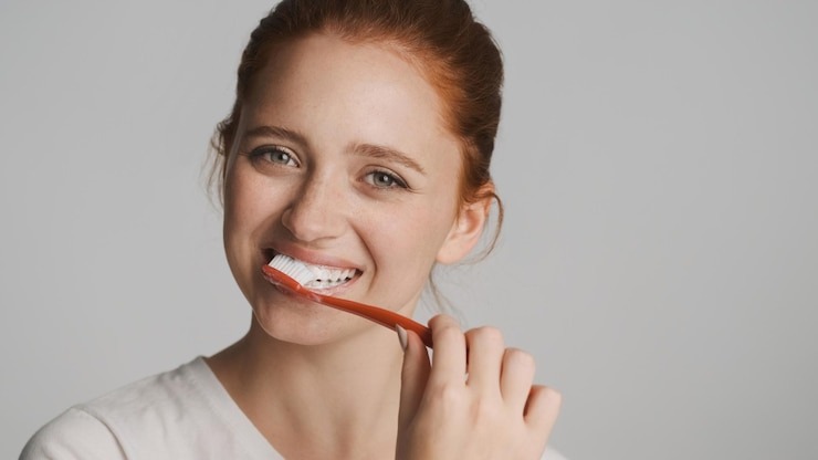 Blanchir les dents avec du bicarbonate : Le guide ultime pour un sourire éclatant