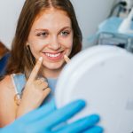 Vous rêvez d’un sourire éclatant ? Tout ce que vous devez savoir sur le blanchiment dentaire et les mutuelles !