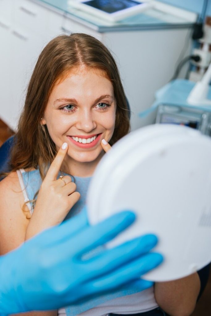 Vous rêvez d’un sourire éclatant ? Tout ce que vous devez savoir sur le blanchiment dentaire et les mutuelles !