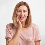 Dents sensibles : Le guide ultime pour dire adieu aux douleurs et sourire sans crainte