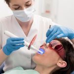 Envie d’un sourire éclatant ? Tout sur le dentiste blanchiment dentaire