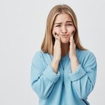 Quoi faire mal de dent : les astuces et solutions pour calmer la douleur vite fait !