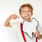 SOS Dentaire : Que faire quand ta dent te lâche en pleine nuit ?