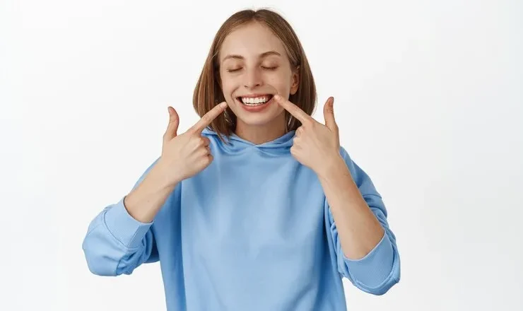 Vous rêvez d’un sourire parfait? Voici comment refaire vos dents sans stress