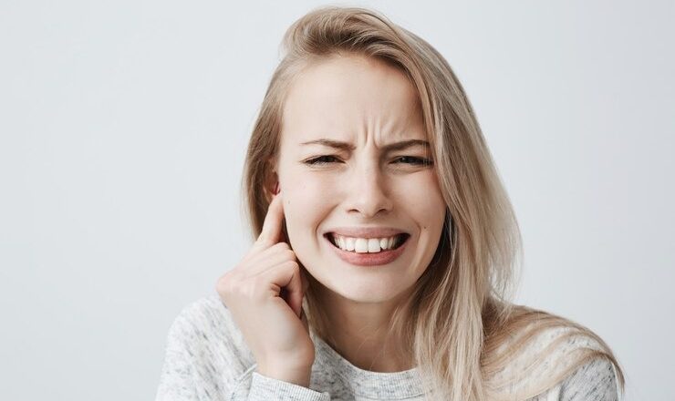 Pourquoi vous avez une gencive sensible et comment la chouchouter ?