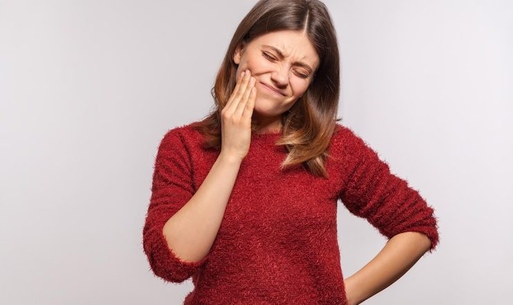 Comment calmer un mal de dent sans perdre la tête