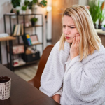 Comment soulager mal de dent naturellement sans courir chez le dentiste