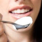 Vous rêvez d’un sourire éclatant avec le dent blanche bicarbonate?