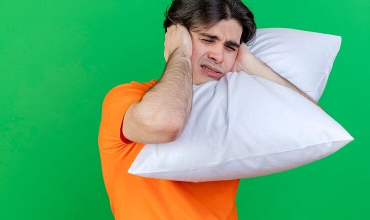 Mal de dent impossible de dormir : Comment survivre à la douleur et retrouver le sommeil ?