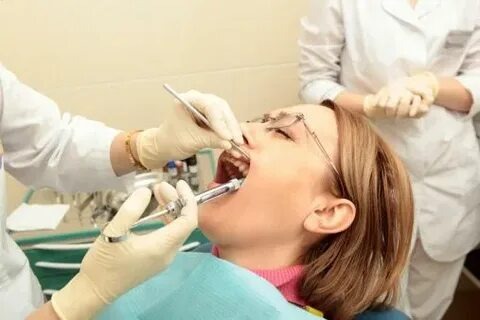Comment Soulager une Rage de Dent : Tout ce que Vous Devez Savoir sur Que Prendre pour une Rage de Den