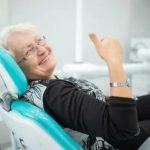 Comment blanchir ses dents rapidement : tous les secrets pour un sourire éclatant